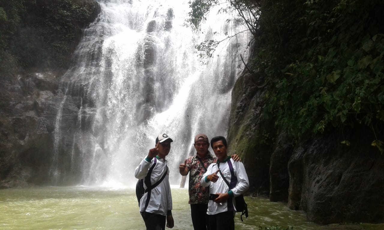 Mengintip Keindahan Wisata Air Terjun Desa Air Melancar