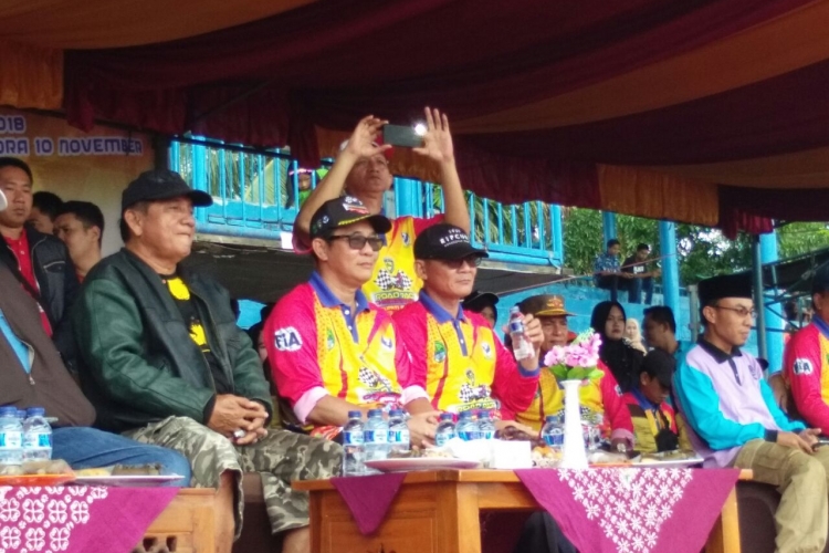 Bupati PALI Saat menghadiri Acara Road Race