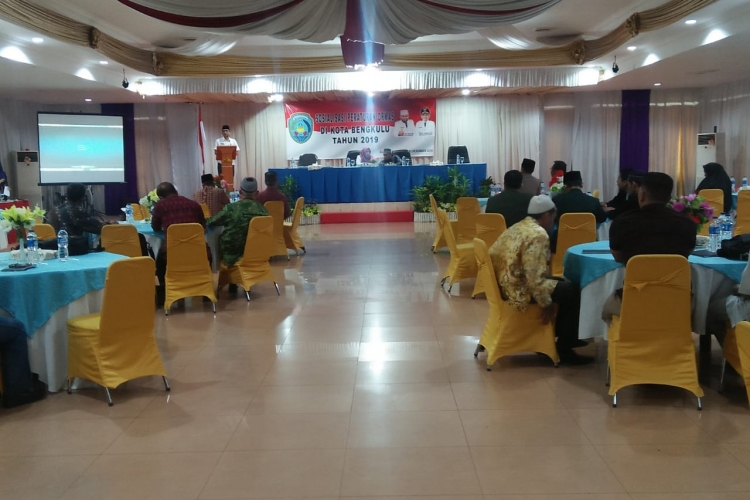 Kesbangpol Sosialisasikan Peraturan Ormas 