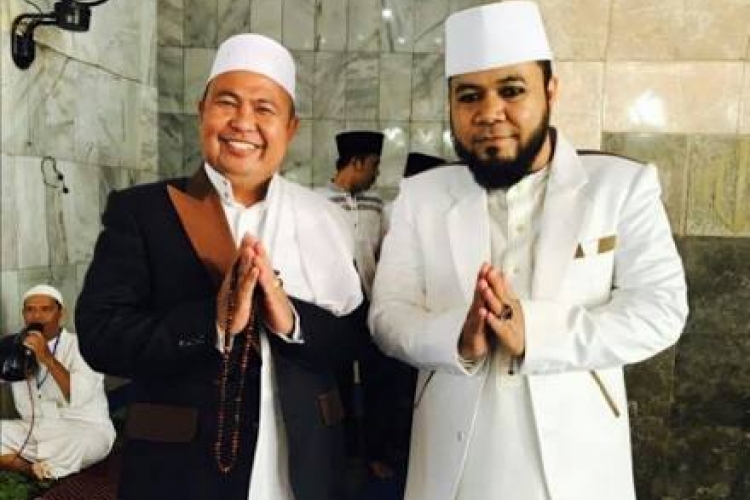Helmi Hasan (Baju Putih) Mantan Wali Kota Bengkulu