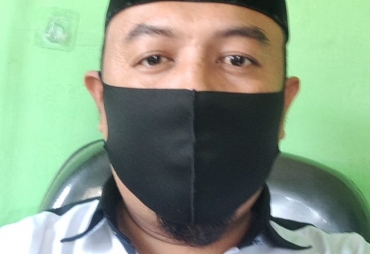 Kepala Kantor Urusan Agama Kecamatan Taba Penanjung Bambang