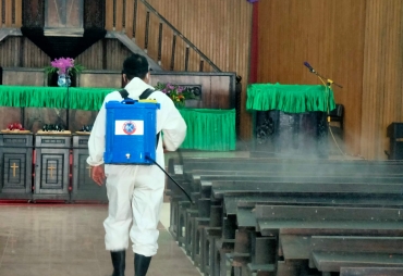 Polda Bengkulu Kembali Semprot Cairan Disinfektan Tempat Ibadah