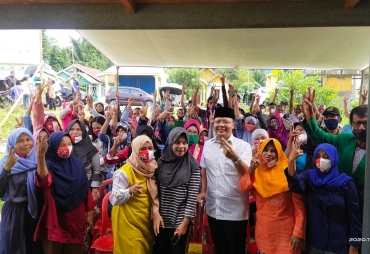 Nyatakan Dukungan Masyarakat Pondok Kelapa Kagumi Cara Rohidin Angkat Nama Baik Bengkulu