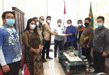 DPRD Karo Terima Dokumen Penetapan Hasil Pilkada dari KPU