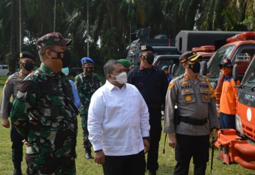Dandim 0212/Tapsel Dampingi Bupati Pimpin Apel Pasukan Siaga Karhutla