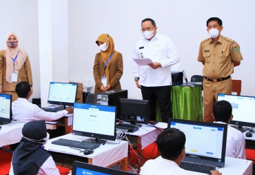 Bupati Dodi Reza Realisasikan Impian Guru Honorer di Muba Lewat Tes PPPK