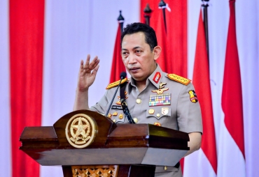 Tak Ragu 'Potong Kepala' Kapolri Copot 7 Pejabat Polisi