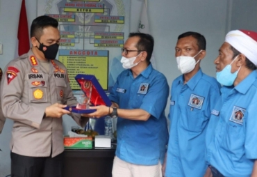Jalin Silaturrahmi Kapolresta Deli Serdang Sambangi PWI