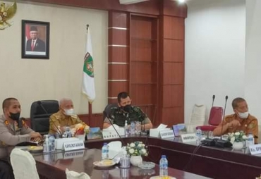 Bupati Asahan Dengarkan Arahan Presiden RI