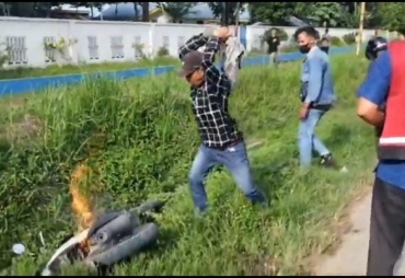 Sepeda Motor Pemudik Terbakar di Jalinsum Batu Bara Diduga Korsleting Kabel