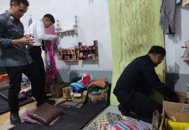 Rutan Kabanjahe Komitmen Berantas Halinar Dengan Gelar Razia Insidentil