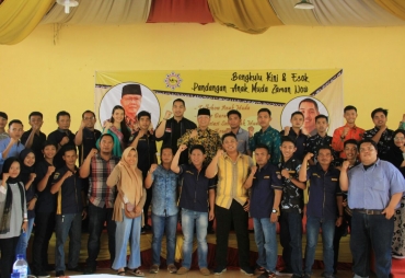 Angkatan Muda Pembaharuan Indonesia (AMPI), foto bersama usai acara