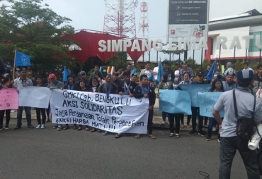 GMKI Gelar Aksi Solidaritas di Simpang 5 Ratu Samban