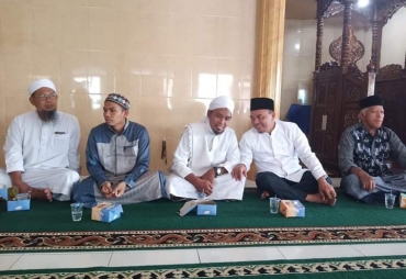 Bupati shalat jum 'at di aek siranda