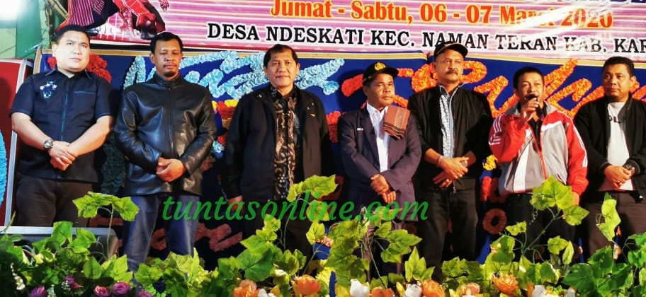 Bupati Karo dan Anggota DPR RI Hadiri Kerja Tahun di Desa Ndeskati