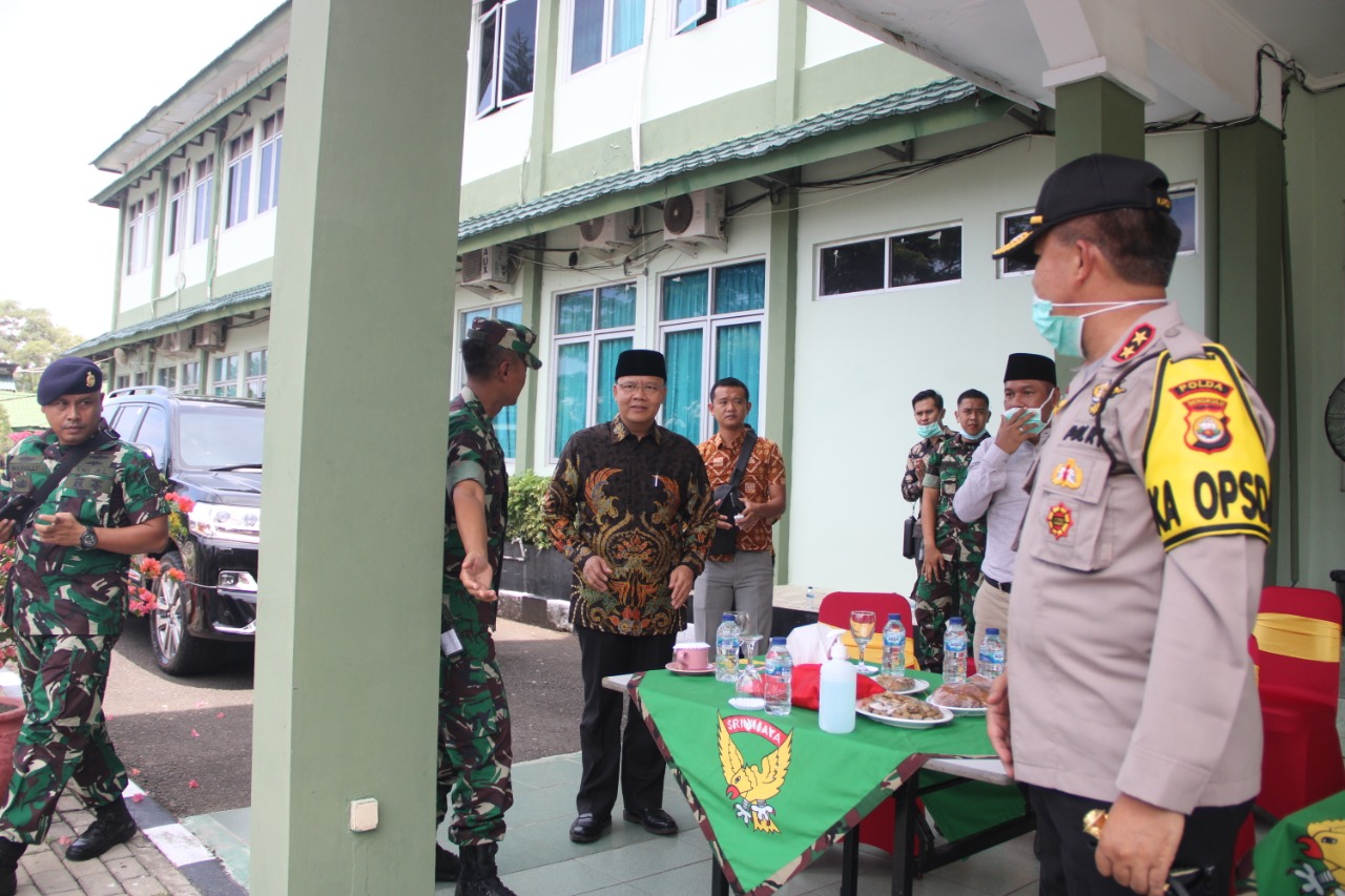 Antisipasi Corona Gubernur Rohidin dan FKPD Galakkan Semprot Disinfektan