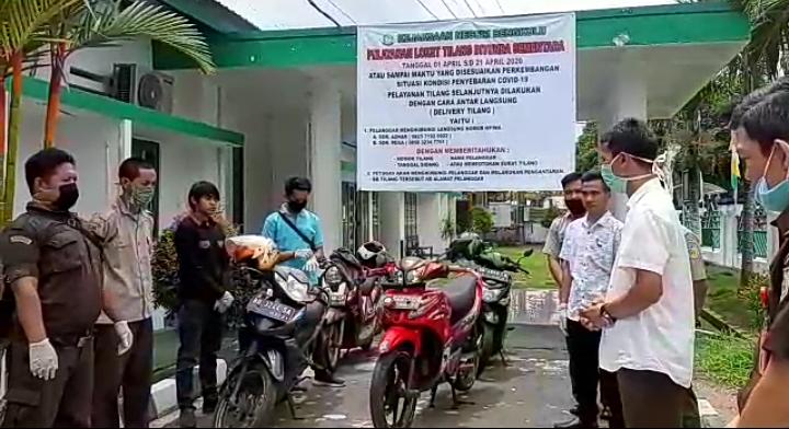 Tunda Sementara Pelayanan Tilang Kejari Adakan Delivery Tilang. 