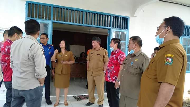Kadinkes Karo : PDP Reaktif Rapid Test Dirujuk ke Medan