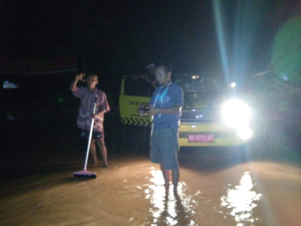 Sikapi Laporan Banjir URC PUPR Lakukan Patroli
