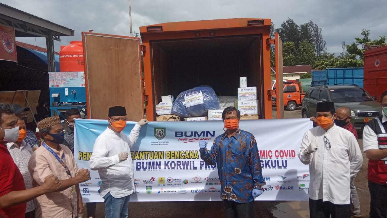 Perkuat Sinergi Bersama Pemprov BUMN Serahkan Alkes dan APD
