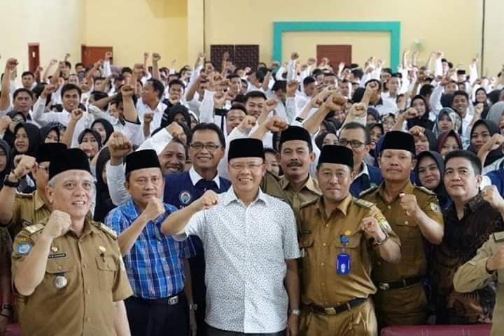 Kesejahteraan GTT/PTT Meningkat Gubernur Rohidin Dibanjiri Ucapan Terima Kasih 