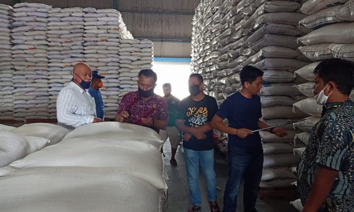 Pastikan Stok Beras Cukup Dewan Provinsi Sidak Gudang Bulog