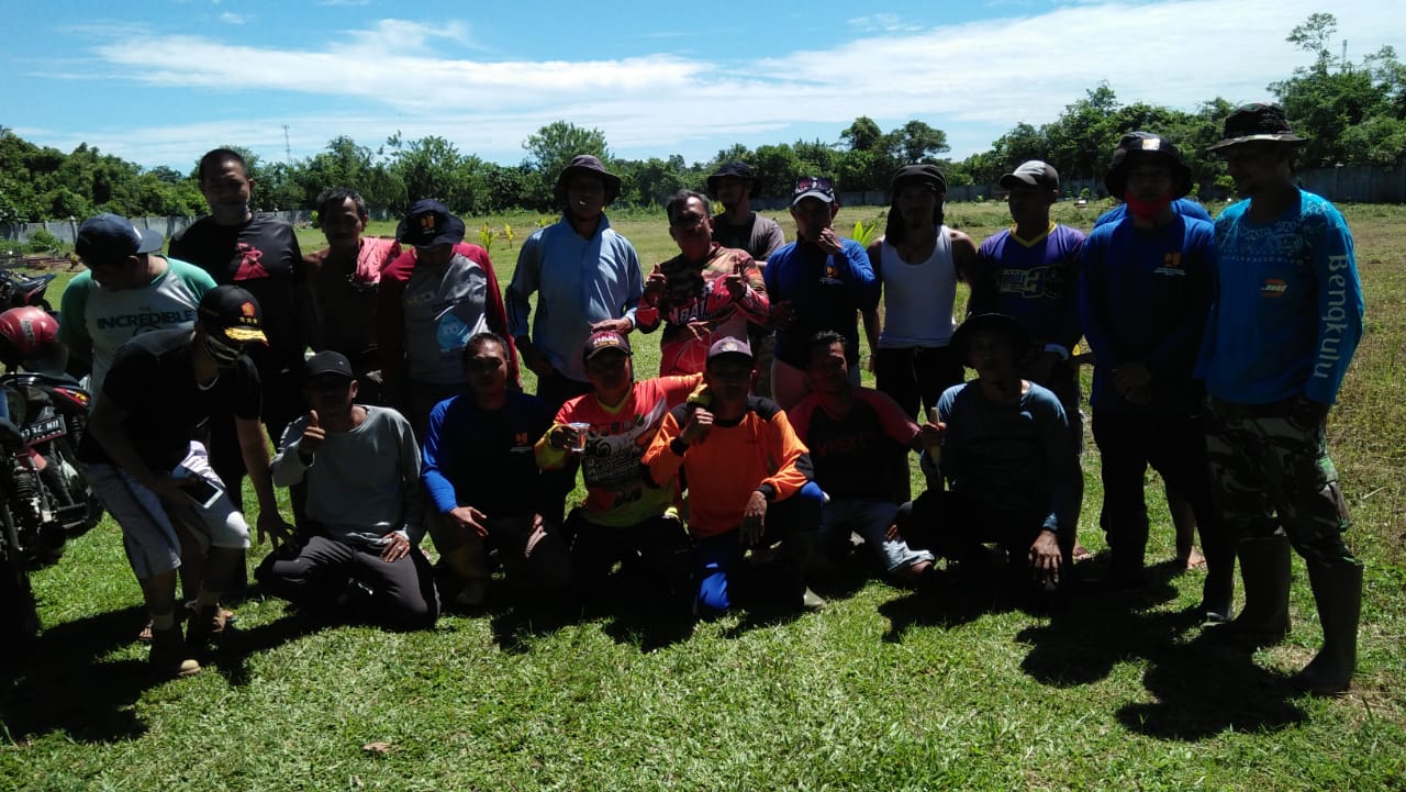 FPL Mukomuko Gelar Gotong-royong