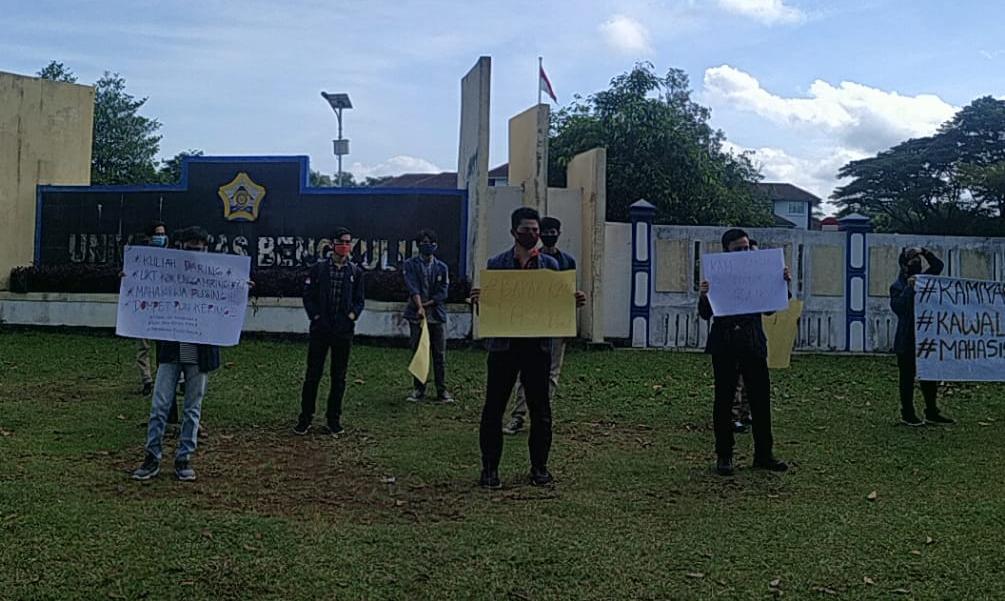 Gelar Aksi Mahasiswa UNIB Minta Pemerataan Penurunan UKT