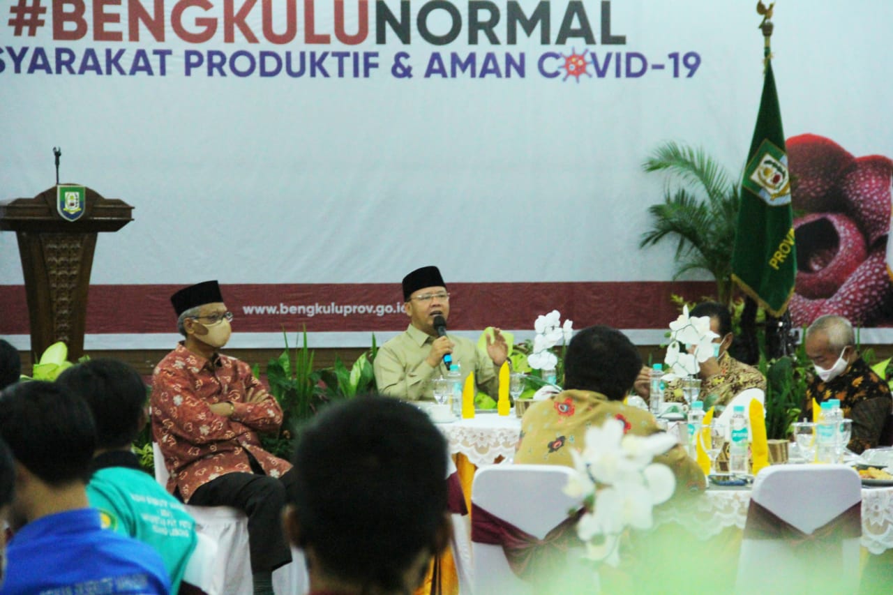 Tindaklanjuti Aspirasi Mahasiswa Gubernur Rohidin Pertemukan Rektor dan BEM