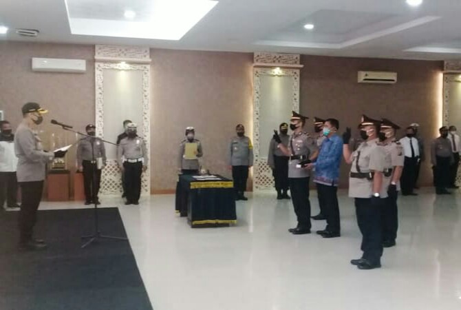 Kapolres Tapsel Pimpin Sertijab Kasat Reskrim dan Kapolsek Dolok