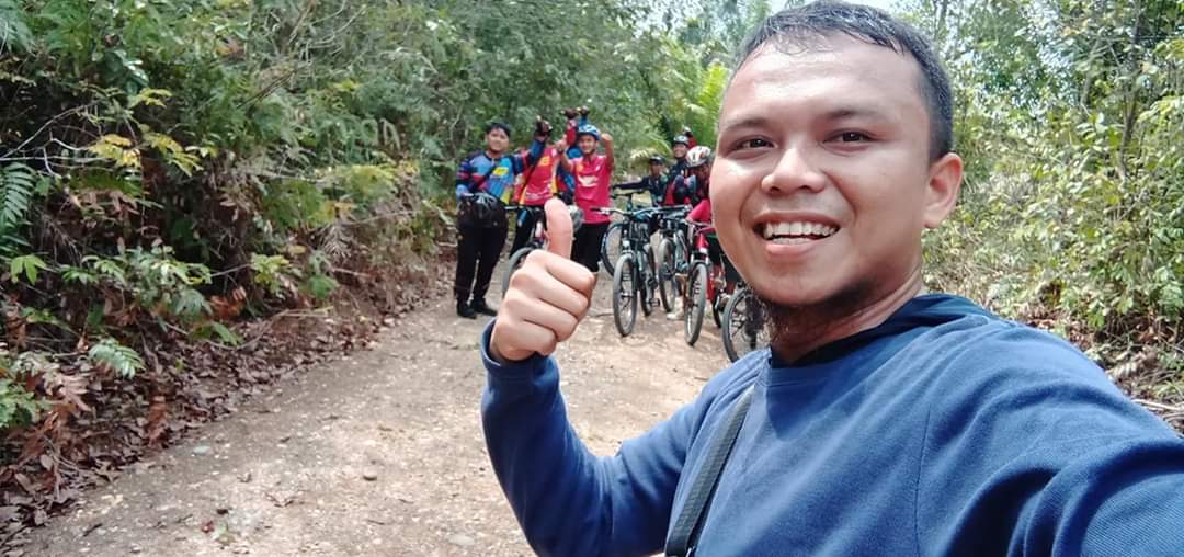 Ketua Karang Taruna Koto Jaya Haris Setia Widodo