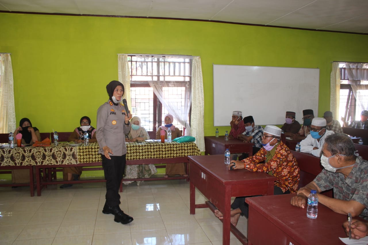 Kapolres Sidimpuan Sosialisasikan Desa Tangguh Hadapi New Normal