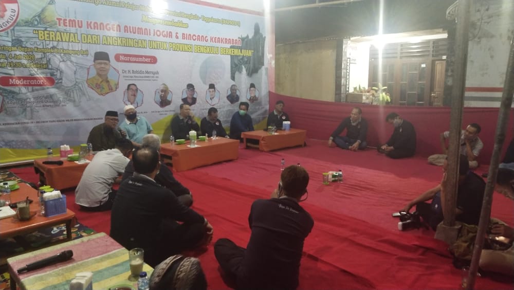 Hadiri Temu Kangen IKA PMPB-Y Gubernur Rohidin Jalin Keakraban 