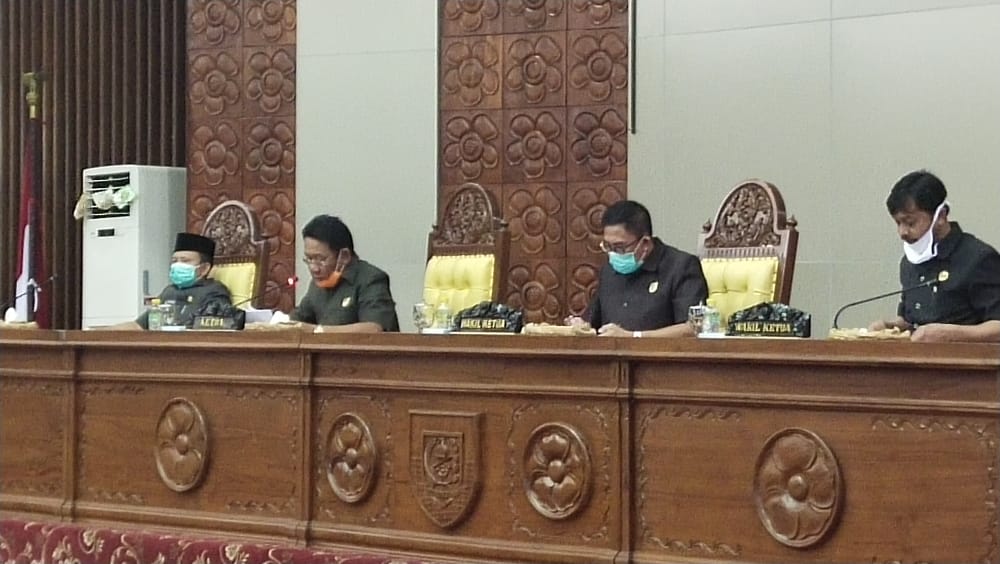 Rapat Paripurna 8 Fraksi Sampaikan Pandangan Umum Terkait Pertanggungjawaban APBD