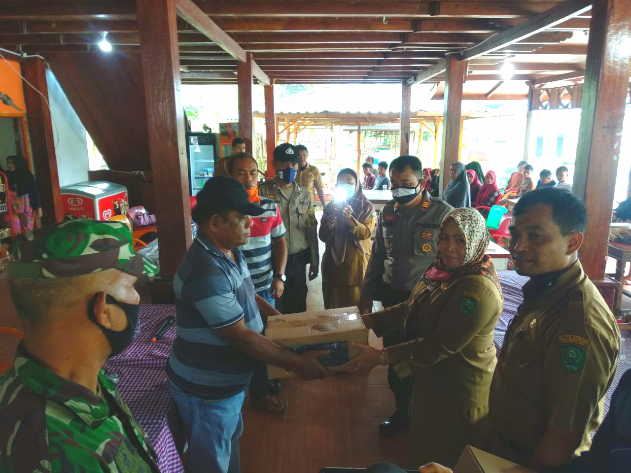 Dispar Padangsidimpuan Salurkan BaLaSa Kemenparekraf