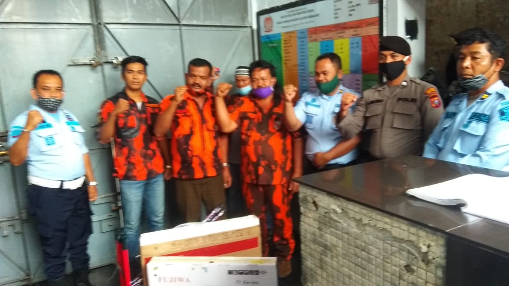 Pemuda Pancasila Salurkan Bantuan ke Rutan Kabanjahe