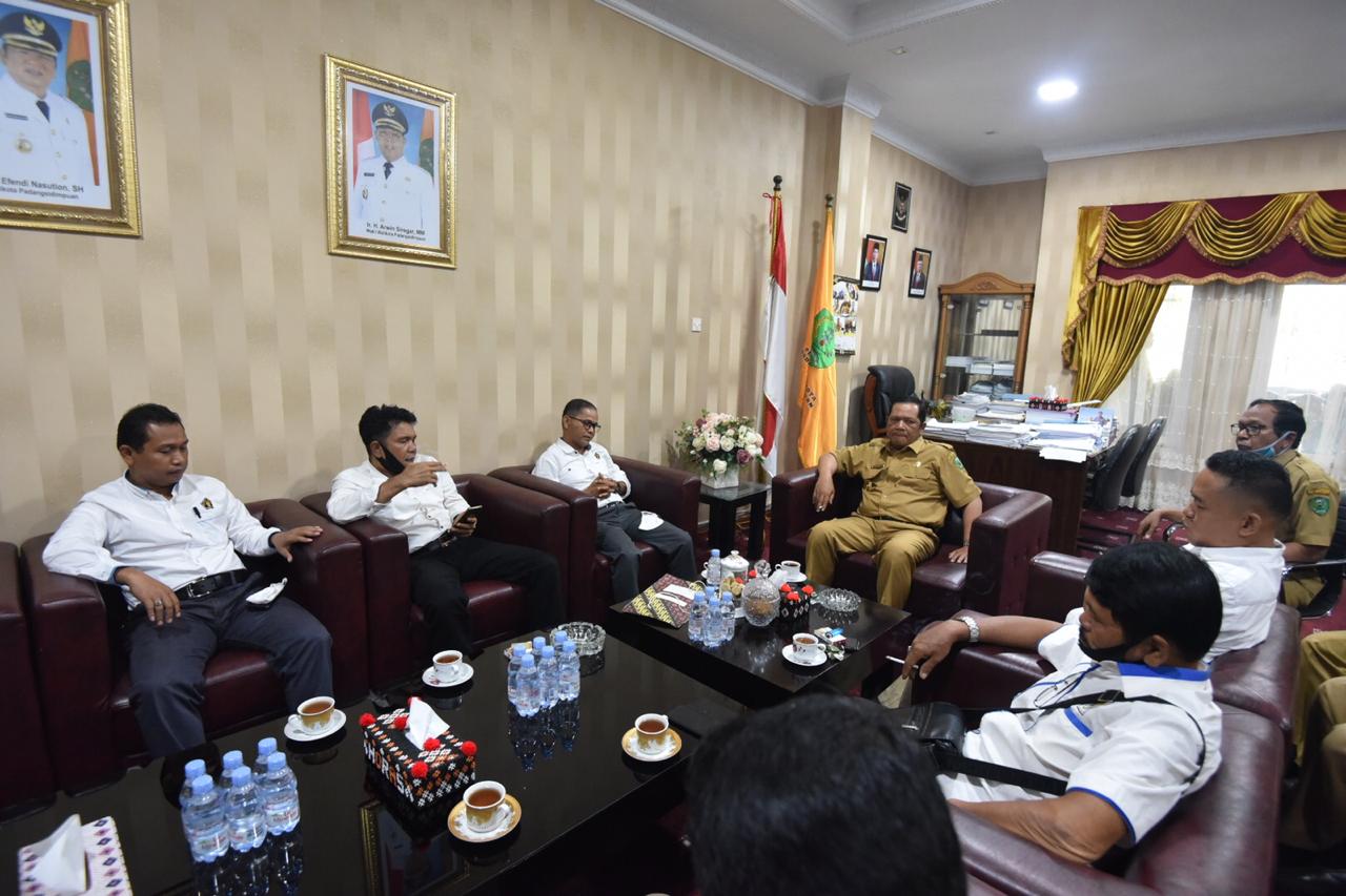 Walikota Padangsidimpuan Audiensi dengan Pengurus PWI Tabagsel