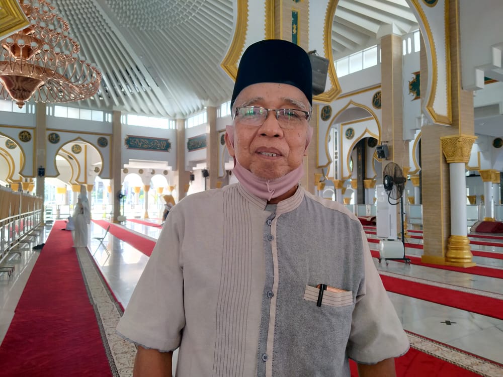 Sekretaris Dewan Pengurus Masjid Baitul Izzah