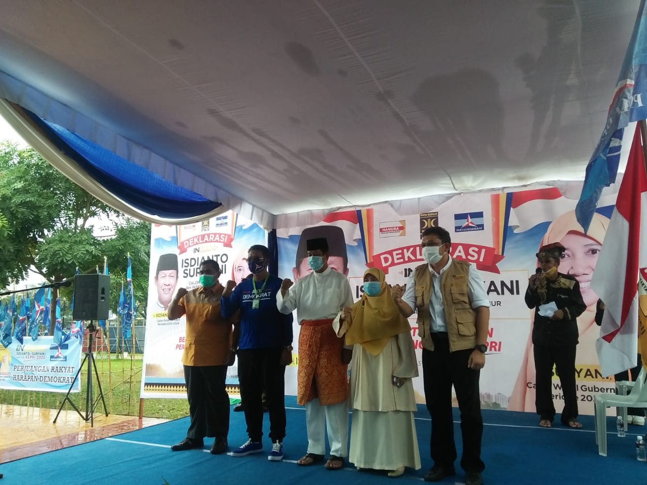 Pilgub Kepri Isdianto-Suryani Gelar Deklarasi