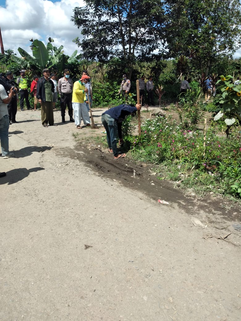Juru Sita PN Kabanjahe Eksekusi Tanah di Desa Manuk Mulia