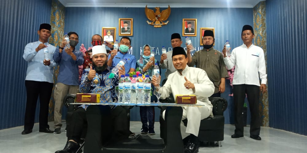 Air Minum Dalam Kemasan Gagasan PDAM Dilaunching