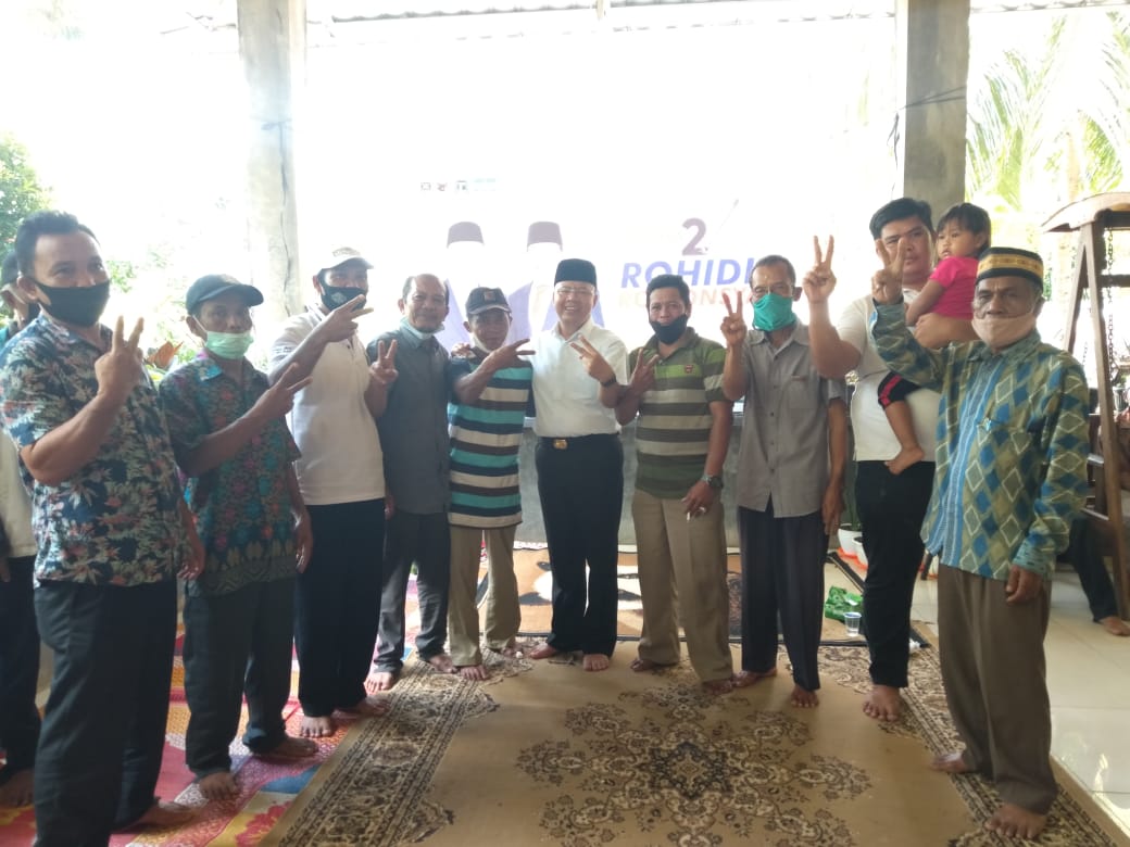 Masyarakat Batik Nau : Nikmat Pembangunan Sudah Dirasakan Kami Siap Perjuangkan Rohidin-Rosjonsyah