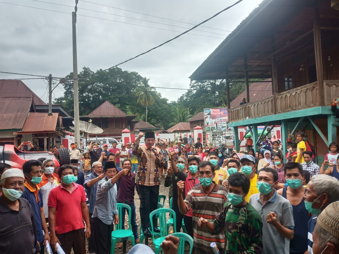 Kampanyekan Penguatan Pendidikan dan Pertanian di Puguk Seluma Rosjonsyah Disambut Teriakan 'Lanjutkan'
