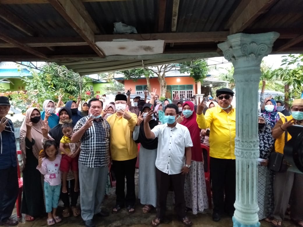 Pilih Rohidin-Rosjonsyah Ibu-ibu Gunung Ayu dan Padang Niur : Mereka Mampu Perkuat Peran Perempuan Dalam Pembangunan 