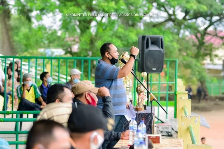 Walikota Sidimpuan Harap Tropi Ketua PSSI Momen Kebangkitan Sepakbola