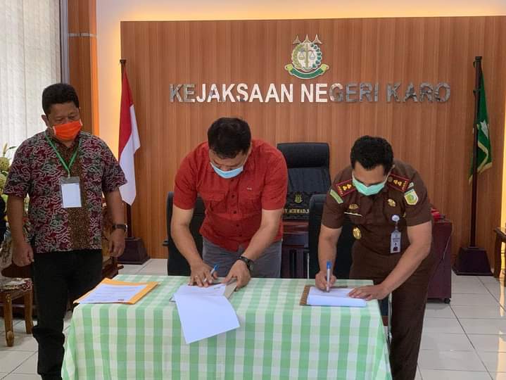 KPU Karo dan Kejari Tandatangani MoU Pilkada 2020