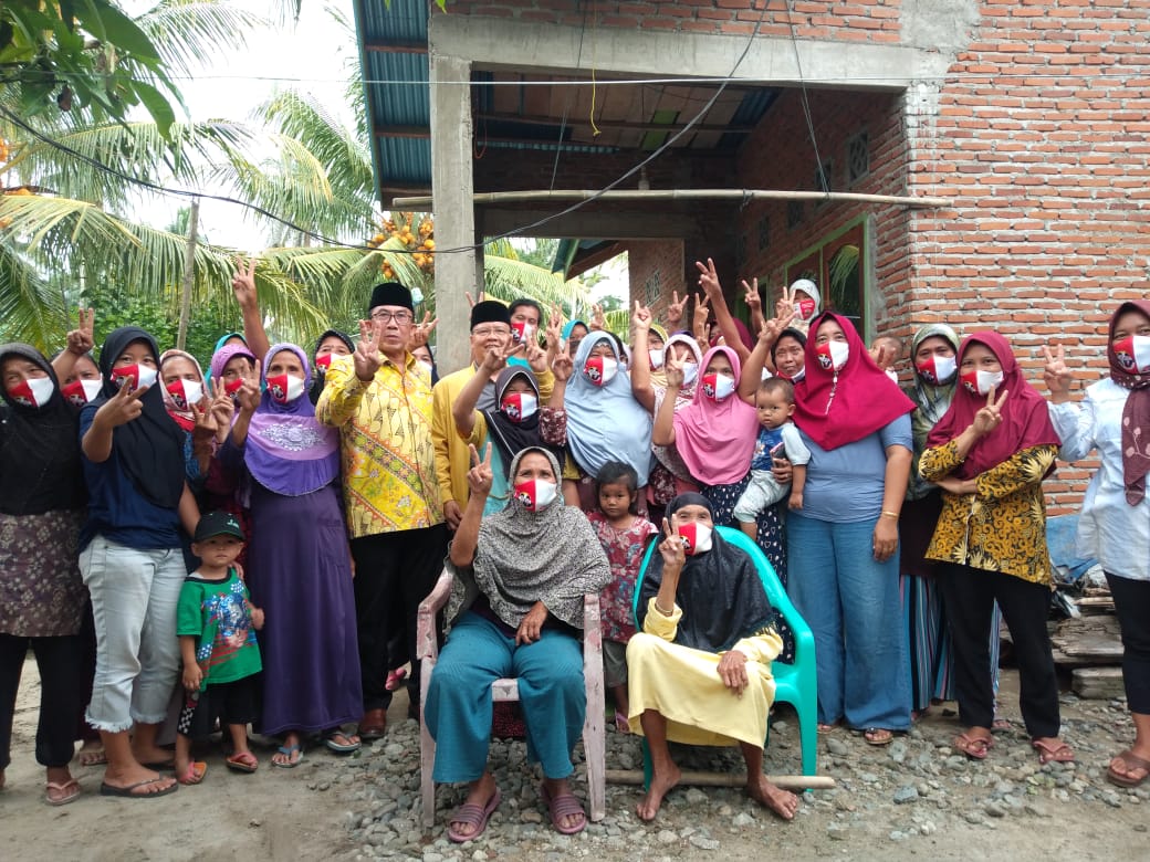 Padang Guci Hilir dan Tanjung Kemuning Dukung Rohidin-Rosjonsyah Masyarakat : Kami Butuh yang Telah Bekerja Bukan Membual