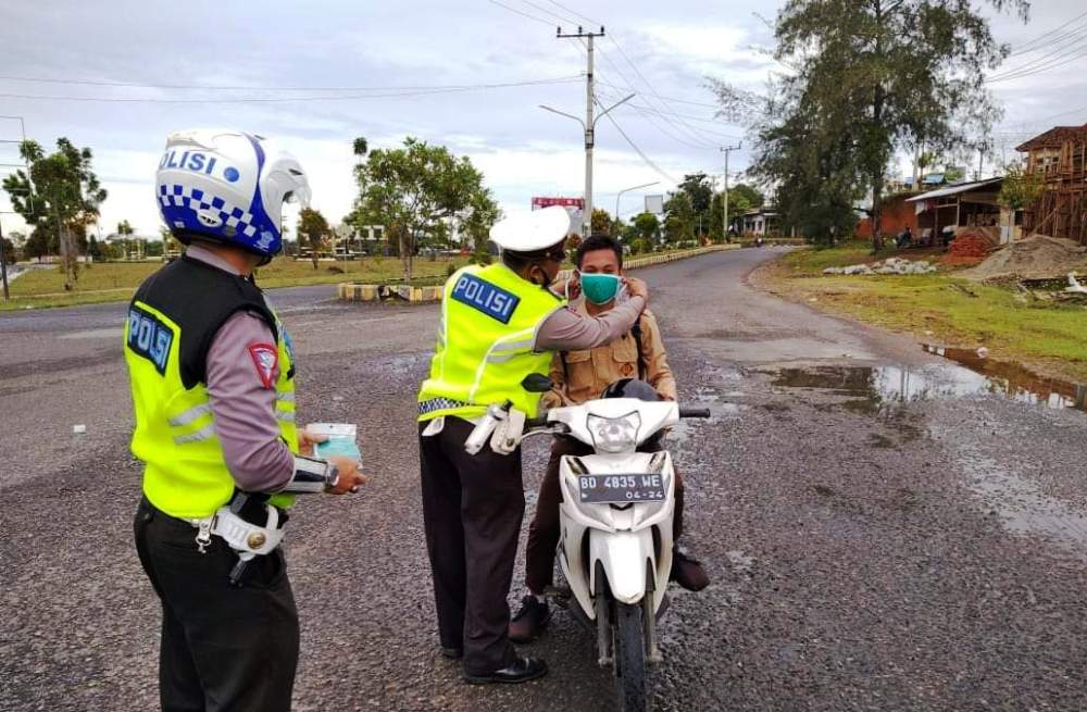 Putus Covid-19,Polres Kaur Sasar Pengendara Tak Bermasker
