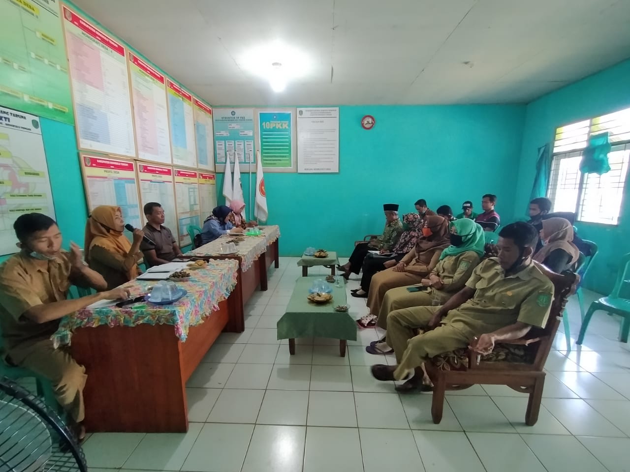 Pembahasan APBDes Perubahan Pemdes Harapan Makmur Libatkan Lapisan Masyarakat