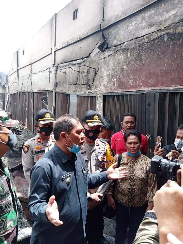 Bupati Karo Tinjau Lokasi Kebakaran Pajak